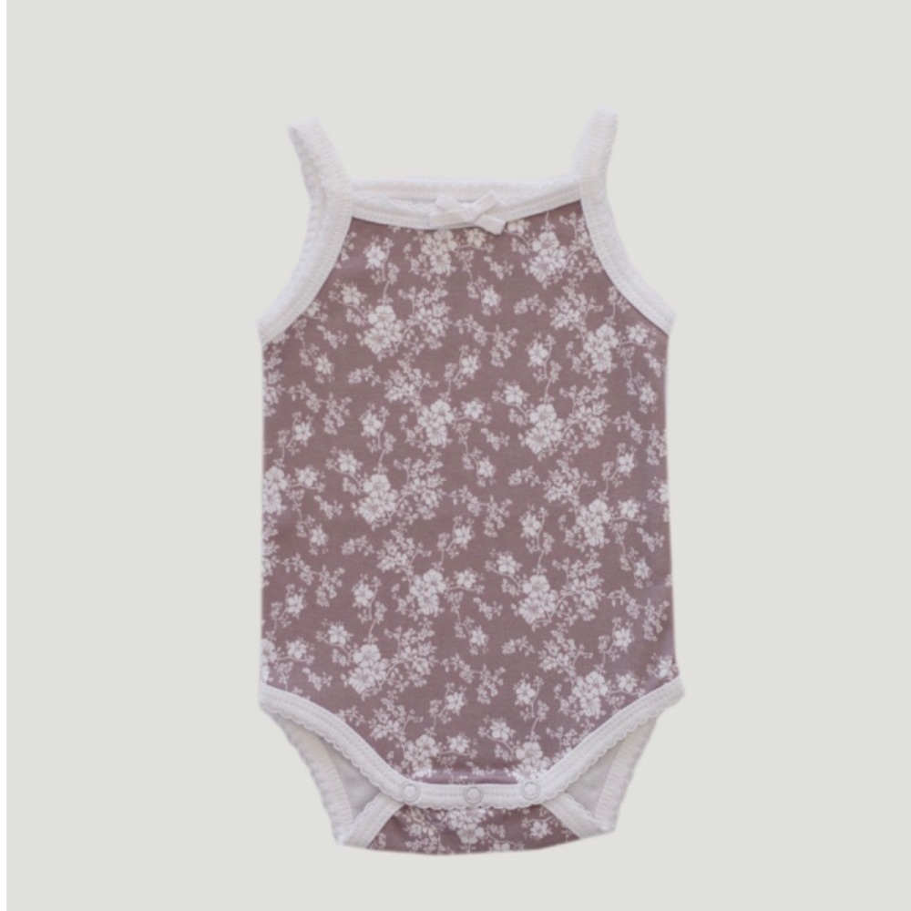 NWT Jamie Kay fawn floral tank
